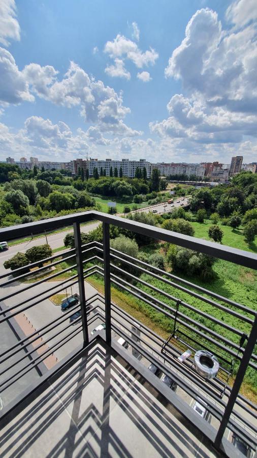 Сучасний Люкс З Приголомшливим Виглядом! Khmel'nyts'kyy Exterior foto